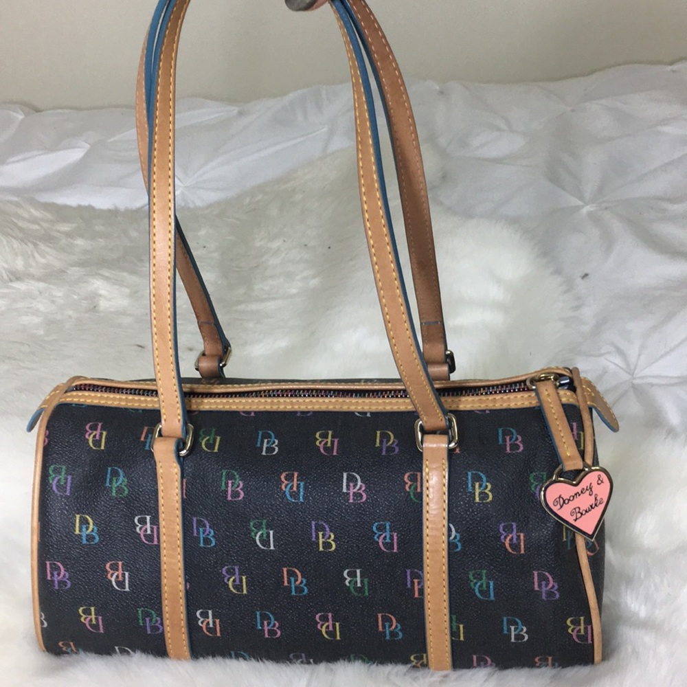 Dooney & Bourke shoulder purse